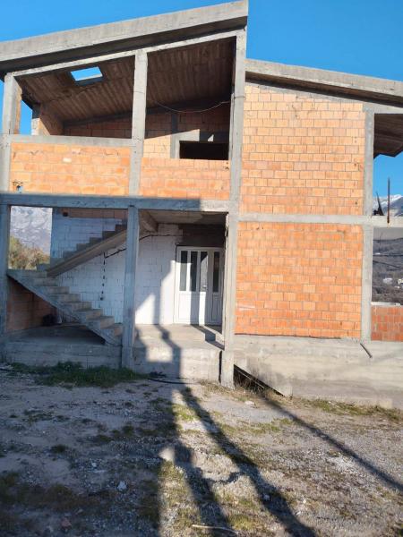  Prodaja, nezavršena kuća u Ilino, Bar 130000 e