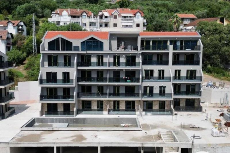  Prodaja, jednosoban stan u Baošićima 50 m2 3200e