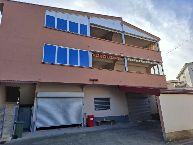  Izdavanje, poslovni prostor od 103 m2 u Bjelišima 550e