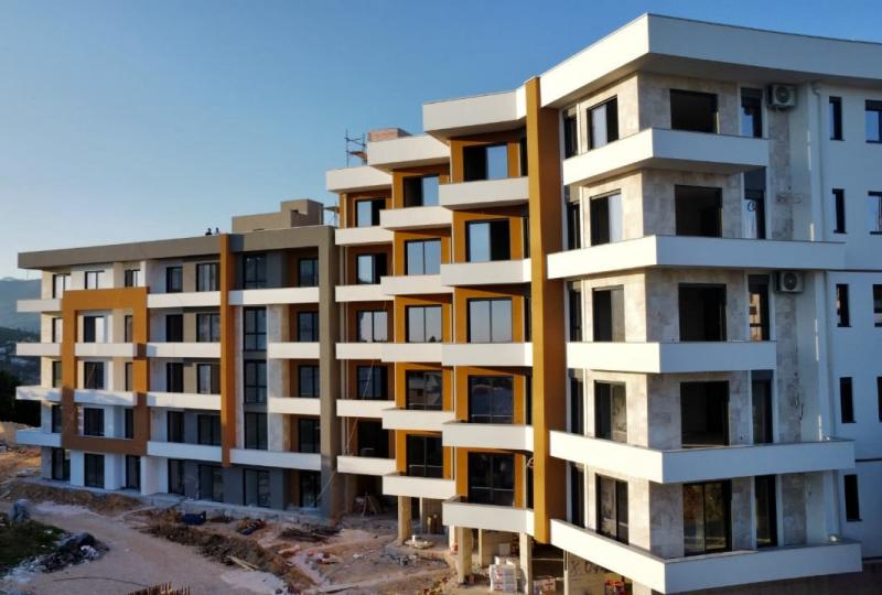  Prodaja, jednosoban stan u Pinješu, Ulcinju od 48 m2 po 2300e