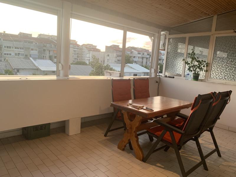  Prodaja, jednosoban stan u Zi-bovoj zgradi 62+13 m2 119.000 e