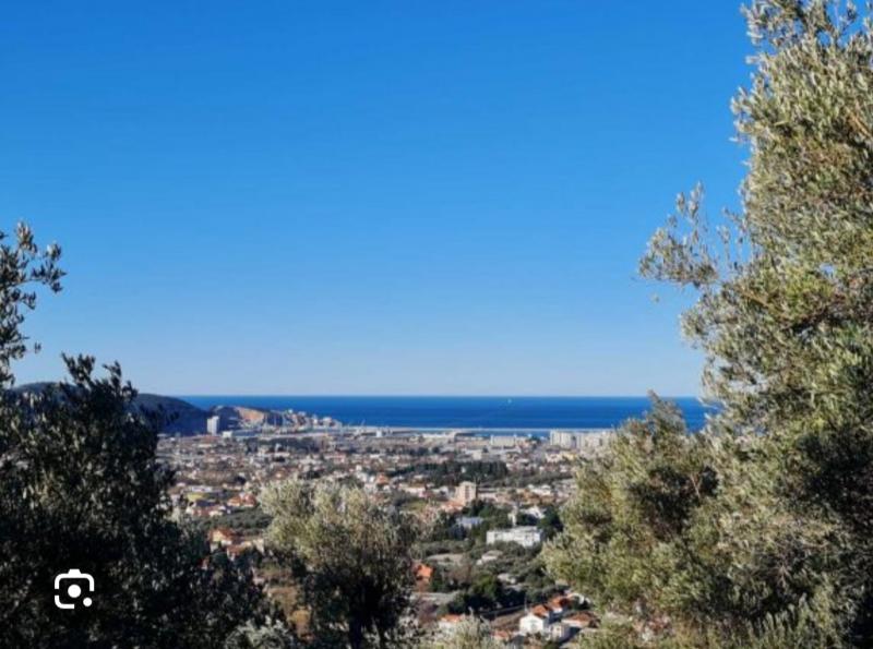  Prodaja, zemljište u Šušanj od 756 m2 sa UTU