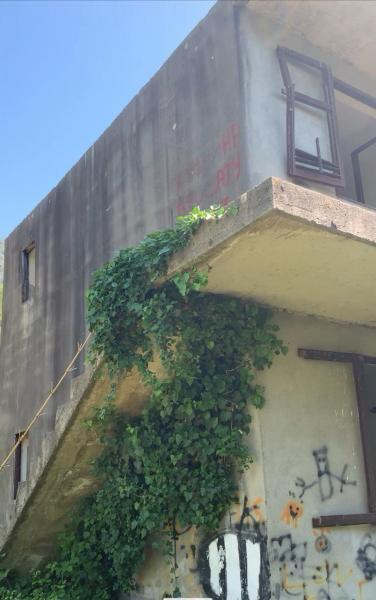  Prodaja, nezavršena kuća na placu od 720 m2 u Haj-Nehaj 120.000 e