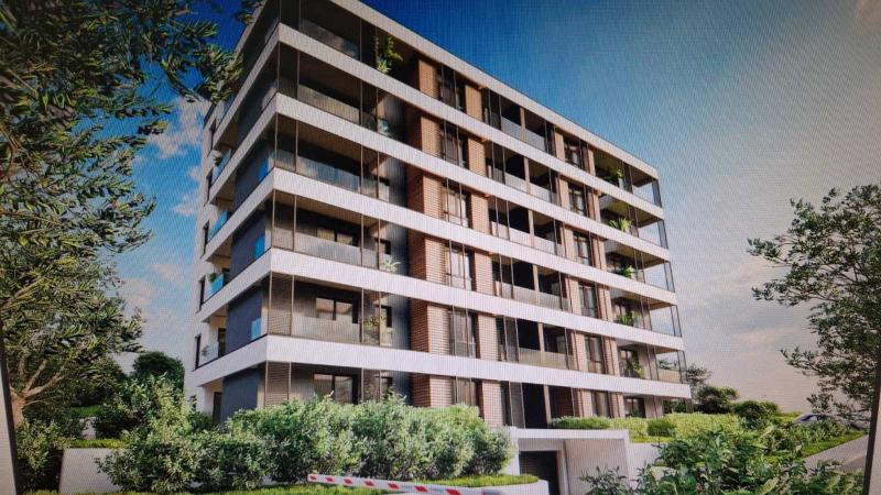  Prodaja, nov jednosoban stan u Šušanj 350 m od mora, 40 m2+18 m2  zelene terase 130.000e