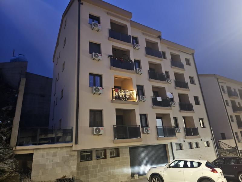  Prodaja, jednosoban stan u Toploj, Herceg Novom od 45 m2 124.000e